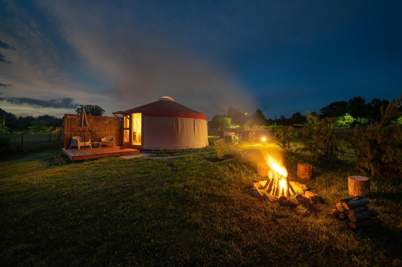 Izera Glamping Adults - Luksusowe Jurty&Spa Gajowka  Luaran gambar